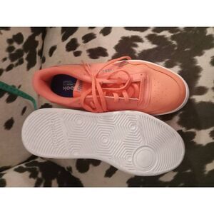 Orange Reeboks New sz9